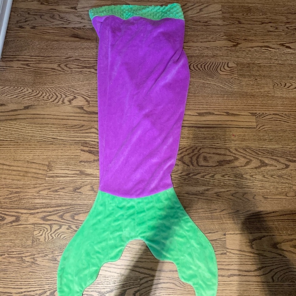 Blankie Tails child mermaid tail blanket
